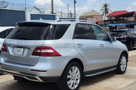 Mercedes Benz ML back-side view