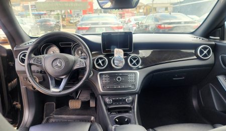 Mercedes Benz CLA 250 Dashboard