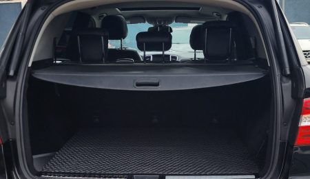 Mercedes benz ML 350 trunk