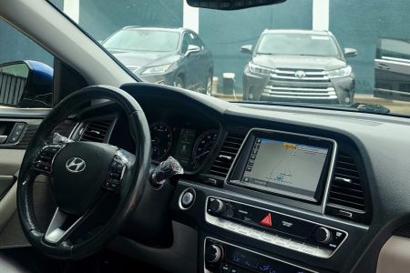 Hyundai Sonata dashboard