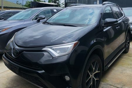 Toyota Rav4 frontal viiew