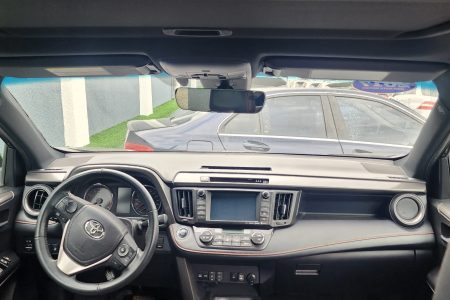 Toyota Rav4 dashboard