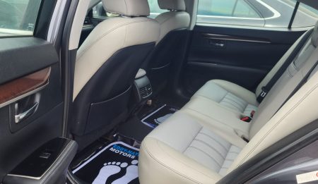 lexus es350 2017 back seat