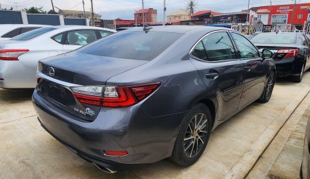 lexus es350 2017 back view