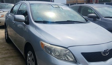 Toyota corolla front view