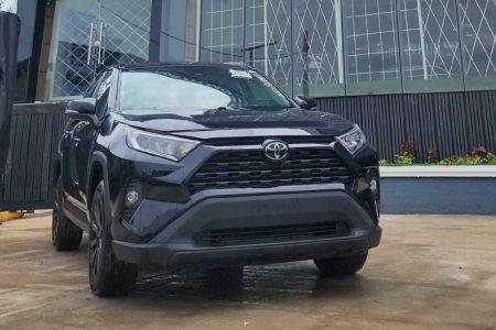 Toyota Rav4 front view